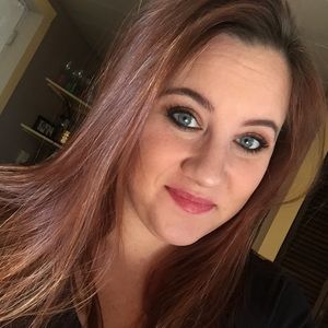 Meet your Posher, Kacie